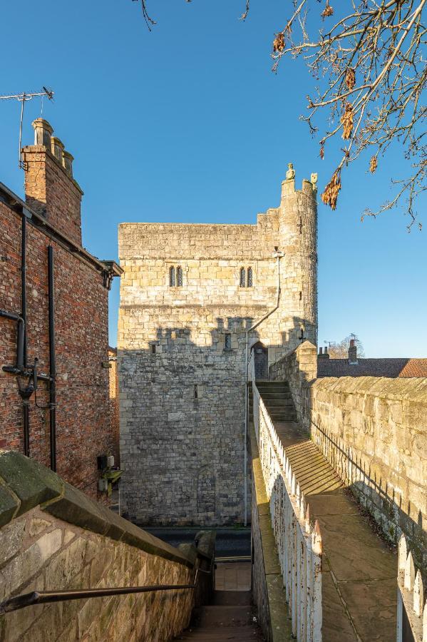 Roman Walls View Йорк Екстер'єр фото